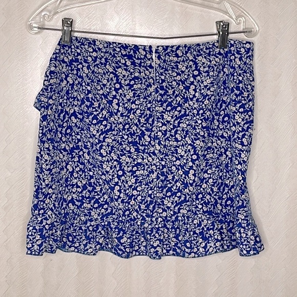 ❤️ 🆕 AMAZING Floral Skirt Size M - Picture 7 of 8